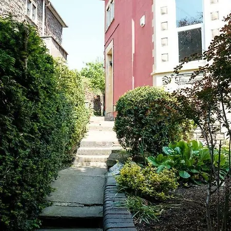 Spacious And Bright Family In St Andrews *