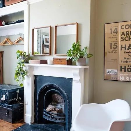 Spacious And Bright Family In St Andrews *